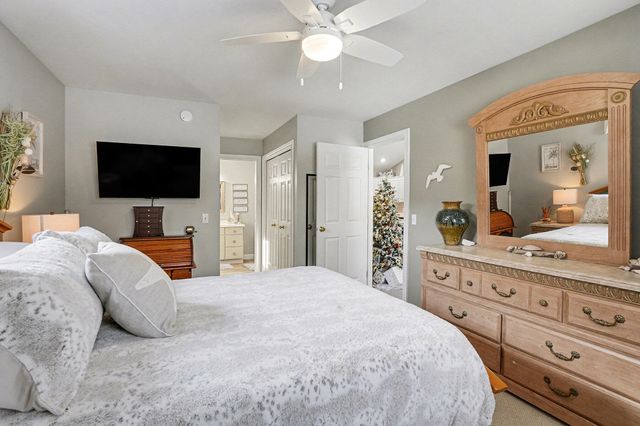 17574 Park Place Circle, Spring Lake, MI 49456