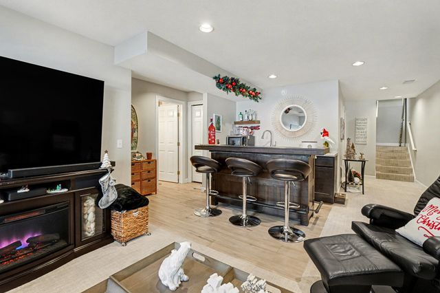 17574 Park Place Circle, Spring Lake, MI 49456