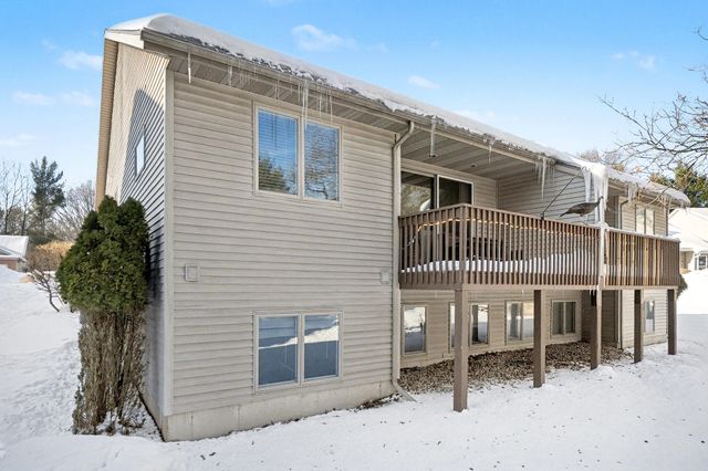 17574 Park Place Circle, Spring Lake, MI 49456