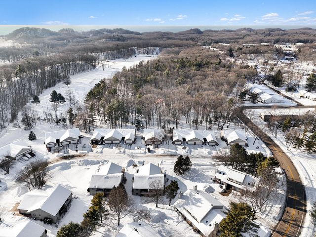 17574 Park Place Circle, Spring Lake, MI 49456