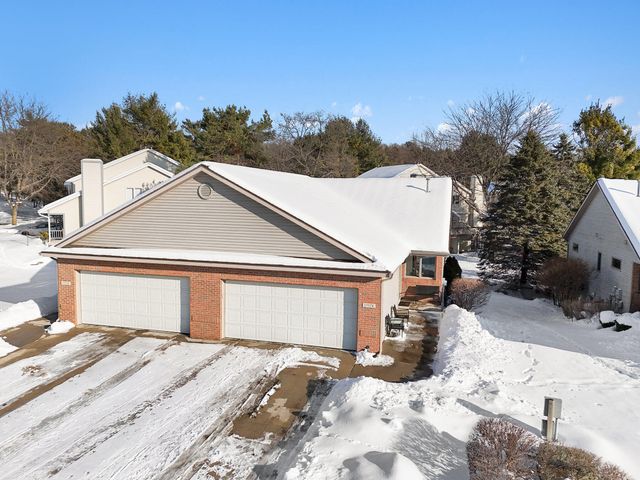 17574 Park Place Circle, Spring Lake, MI 49456