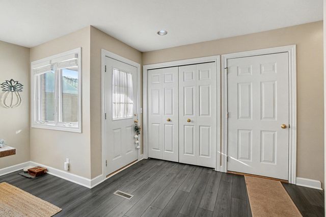 17574 Park Place Circle, Spring Lake, MI 49456