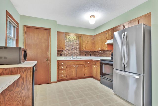 8741 Griggs Avenue, Circle Pines, MN 55014