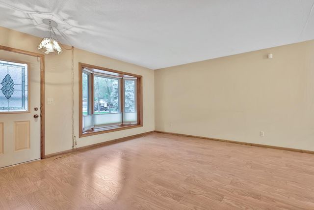 8741 Griggs Avenue, Circle Pines, MN 55014