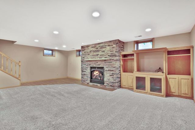 8741 Griggs Avenue, Circle Pines, MN 55014