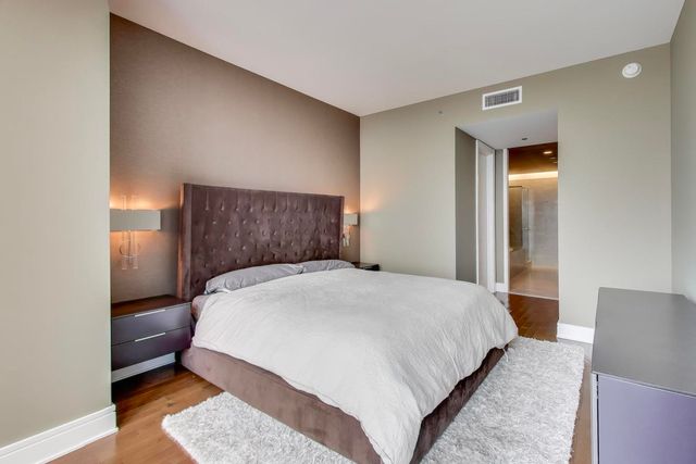 401 N Wabash Avenue 44D, Chicago, IL 60611