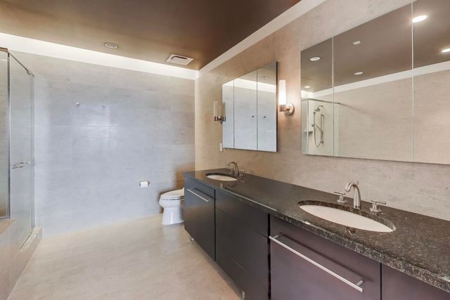 401 N Wabash Avenue 44D, Chicago, IL 60611