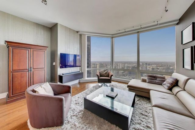 401 N Wabash Avenue 44D, Chicago, IL 60611