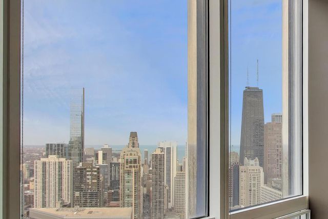 401 N Wabash Avenue 44D, Chicago, IL 60611