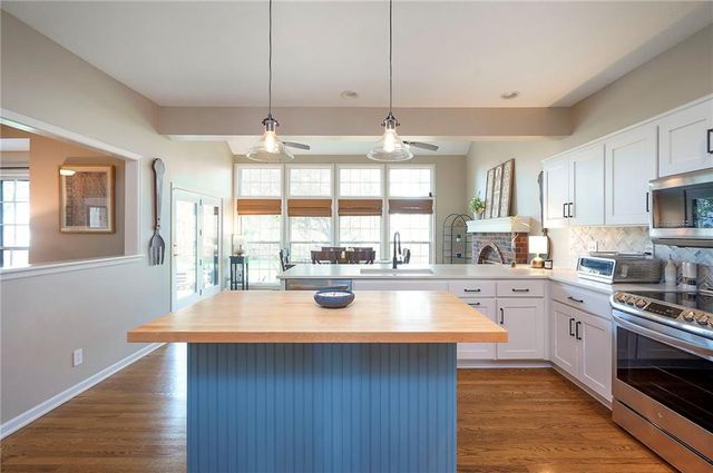 12316 Connell Drive, Overland Park, KS 66213