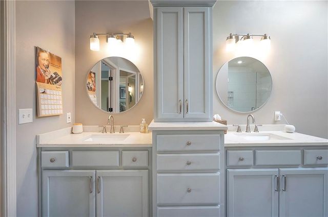 12316 Connell Drive, Overland Park, KS 66213