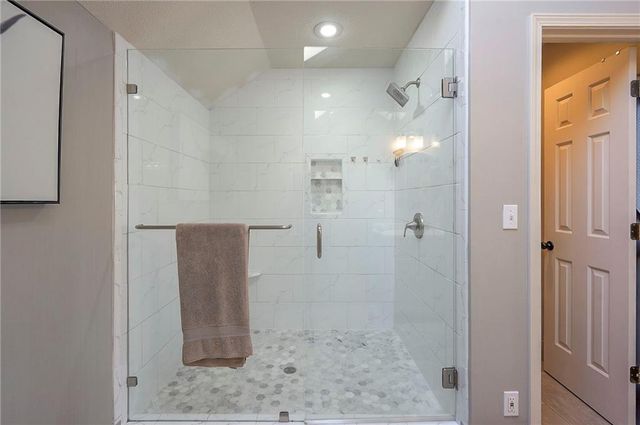 12316 Connell Drive, Overland Park, KS 66213
