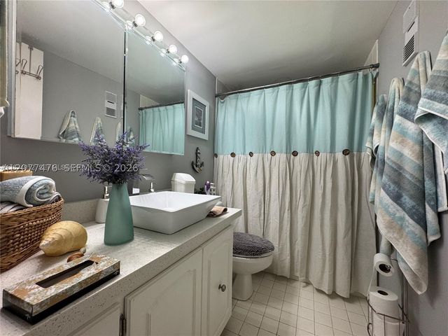 3910 Inverrary Blvd 603-B, Lauderhill, FL 33319