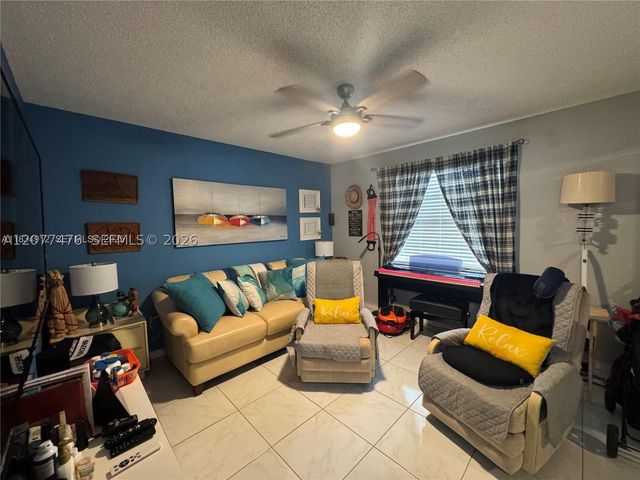3910 Inverrary Blvd 603-B, Lauderhill, FL 33319