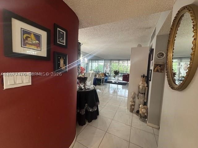 3910 Inverrary Blvd 603-B, Lauderhill, FL 33319