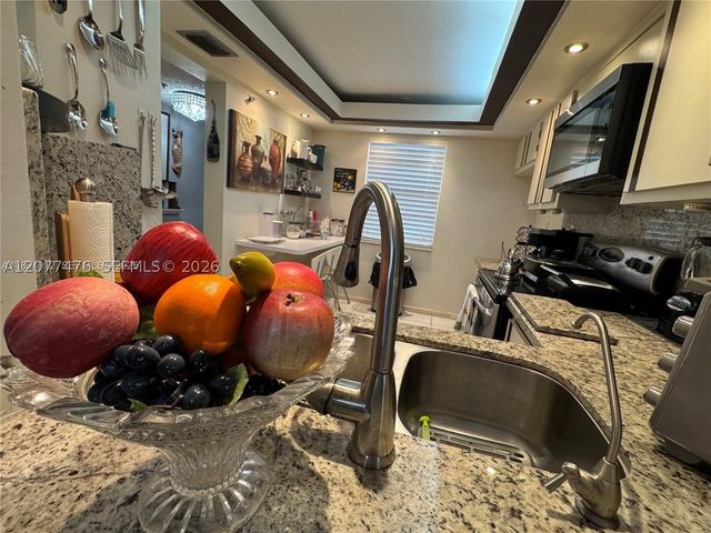3910 Inverrary Blvd 603-B, Lauderhill, FL 33319