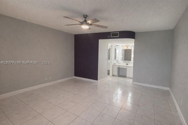 3910 Inverrary Blvd 603-B, Lauderhill, FL 33319