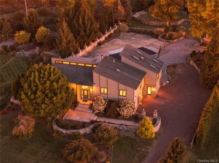 6 Flower Road, Hopewell Junction, NY 12533