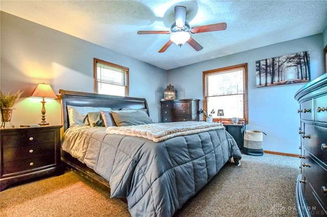 1591 Valley Heights Road, Xenia, OH 45385