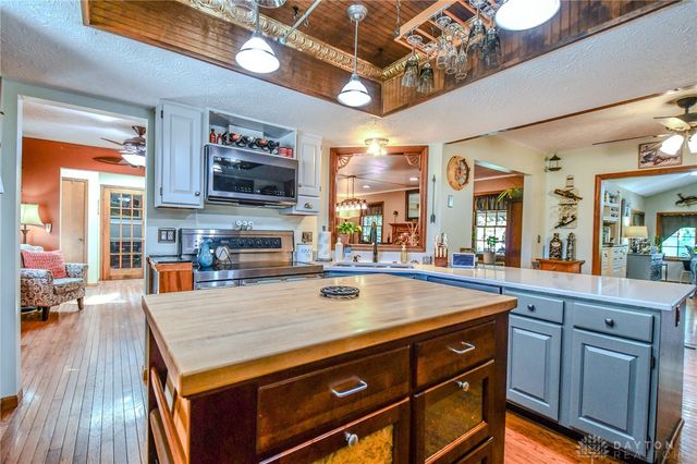 1591 Valley Heights Road, Xenia, OH 45385