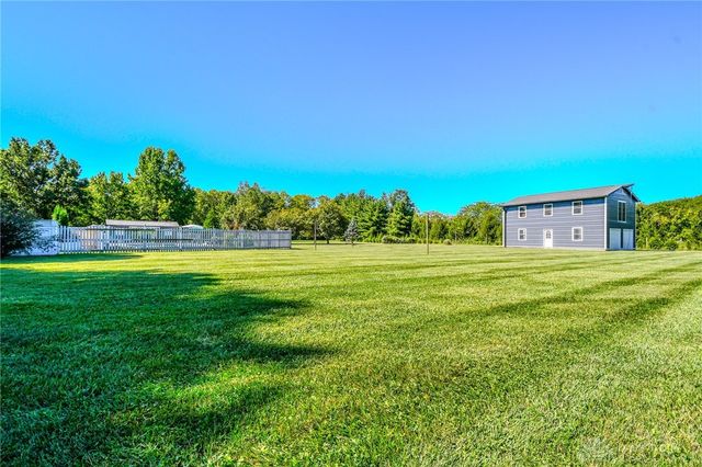 1591 Valley Heights Road, Xenia, OH 45385