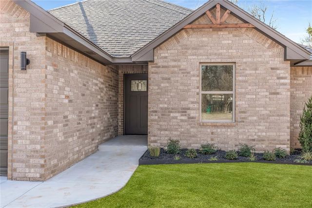 404 SW 40th Street, Oklahoma City, OK 73109