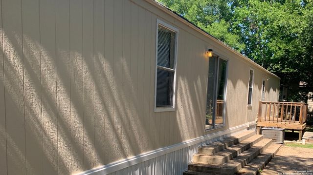 407 JULY LN, Boerne, TX 78006