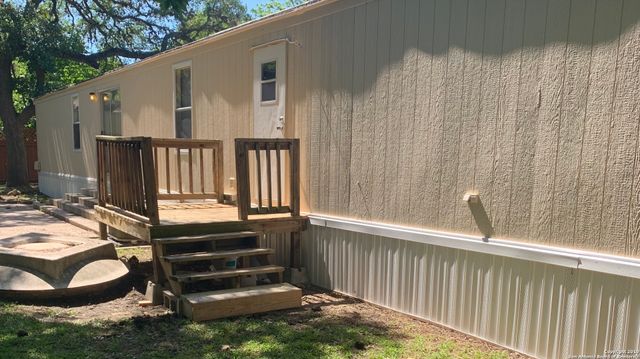 407 JULY LN, Boerne, TX 78006