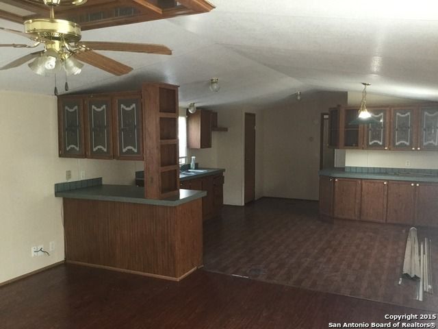 407 JULY LN, Boerne, TX 78006