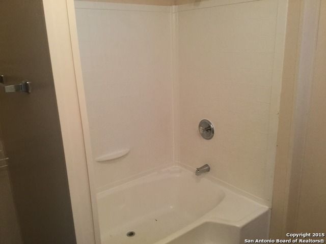 407 JULY LN, Boerne, TX 78006