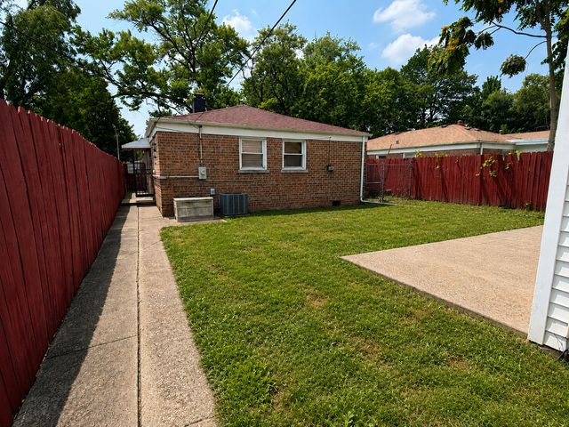 442 W 126th Street, Chicago, IL 60628