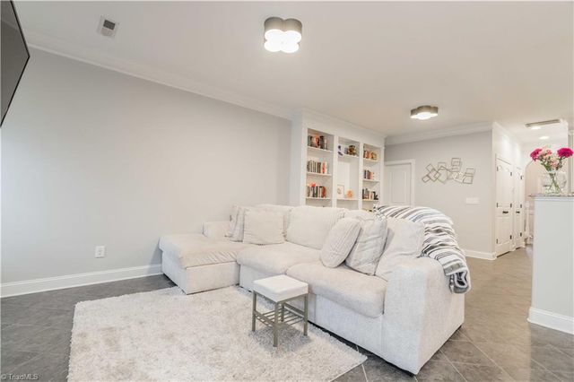 748 Carneros Circle, High Point, NC 27265