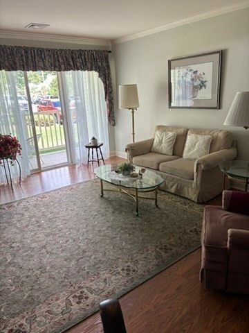 1818 Main St 111, Holden, MA 01522