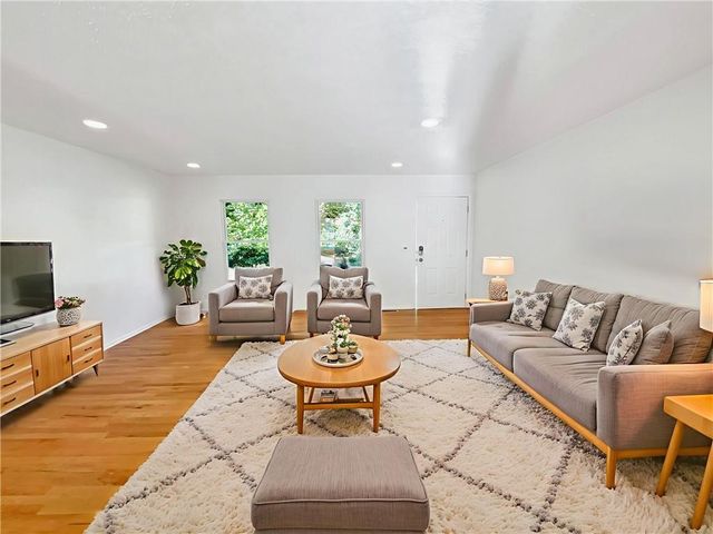 623 N 62nd Place, Kansas City, KS 66102