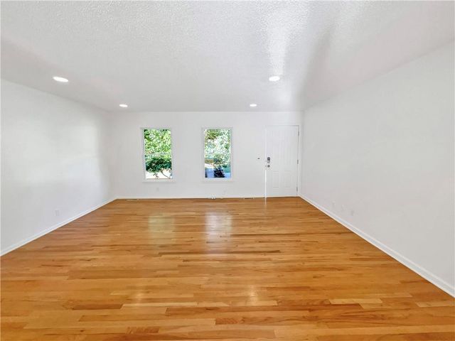 623 N 62nd Place, Kansas City, KS 66102