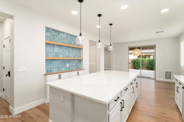 14885 W DREYFUS Street, Surprise, AZ 85379