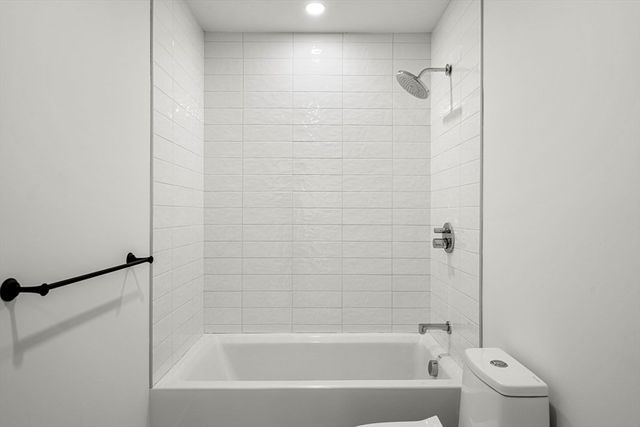 6 Elm Street 6, Newton, MA 02465