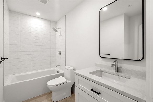 6 Elm Street 6, Newton, MA 02465