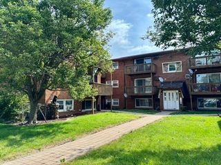 10749 S Harlem Avenue 1C, Worth, IL 60482