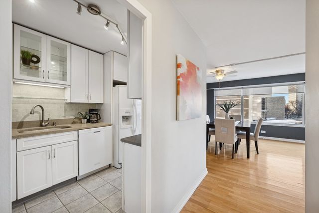 6157 N Sheridan Road 3M, Chicago, IL 60660