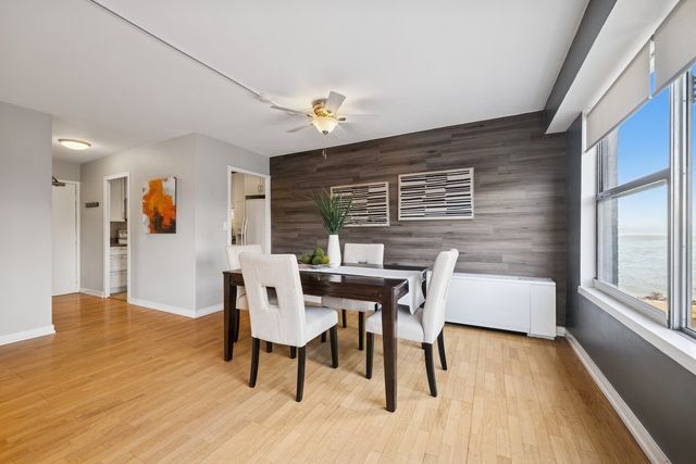 6157 N Sheridan Road 3M, Chicago, IL 60660