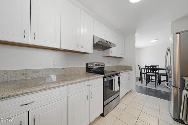 826 Cinnamon Lane, Duarte, CA 91010