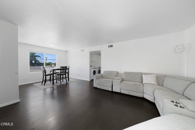826 Cinnamon Lane, Duarte, CA 91010