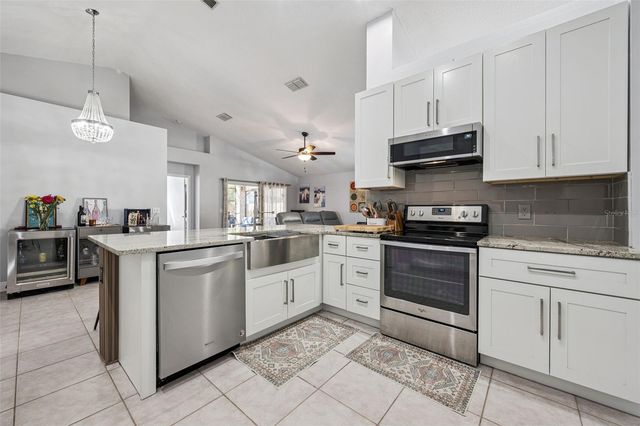 8128 WOODSWORTH DRIVE, Orlando, FL 32817