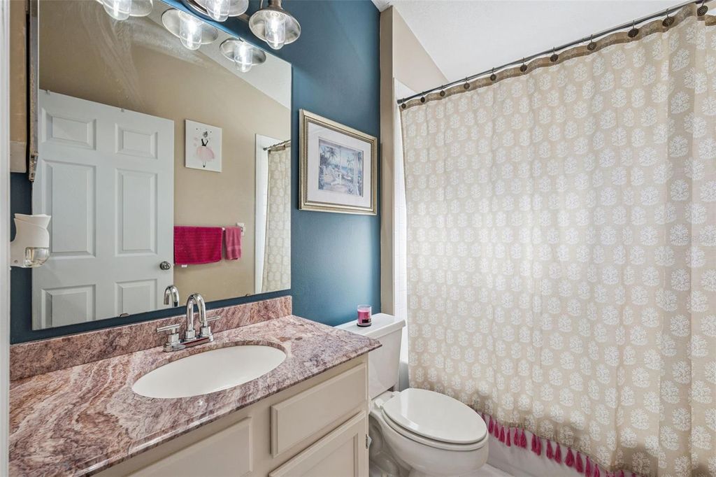 Image 17 of property listing at 8128 WOODSWORTH DRIVE, Orlando, FL 32817