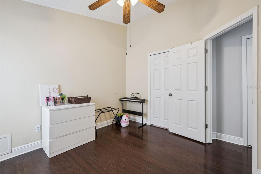 Image 20 of property listing at 8128 WOODSWORTH DRIVE, Orlando, FL 32817