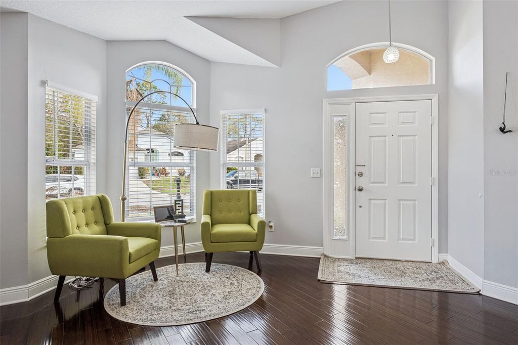 Image 3 of property listing at 8128 WOODSWORTH DRIVE, Orlando, FL 32817