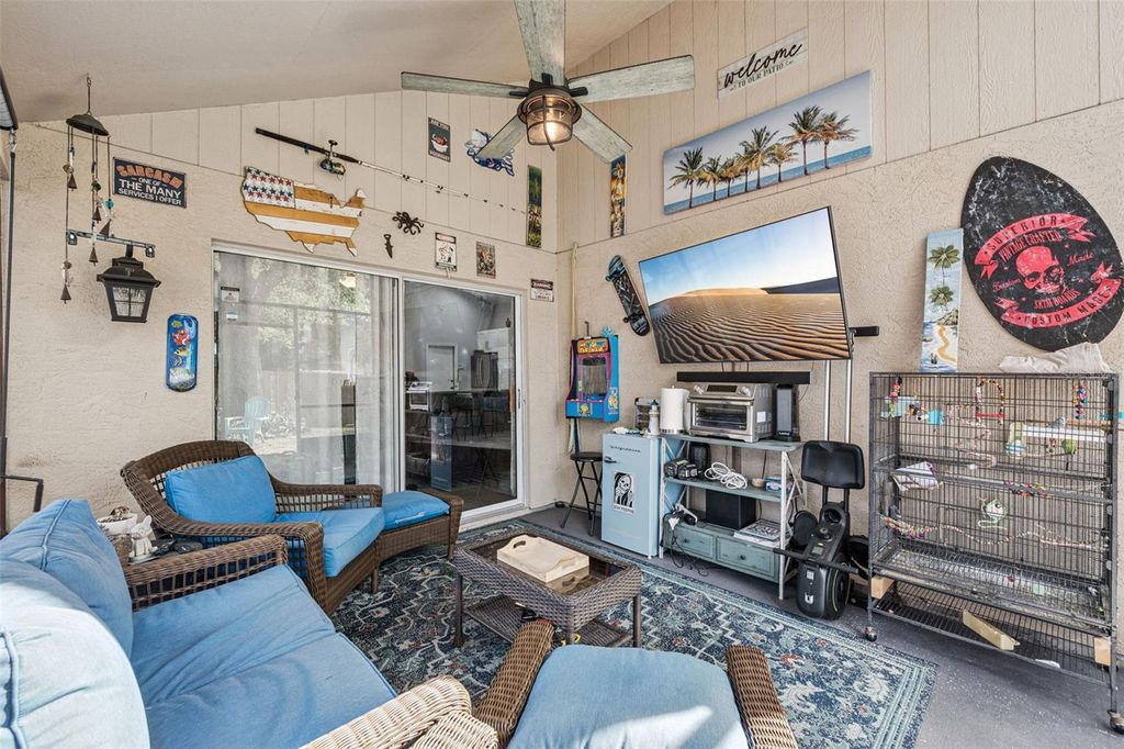 Image 22 of property listing at 8128 WOODSWORTH DRIVE, Orlando, FL 32817