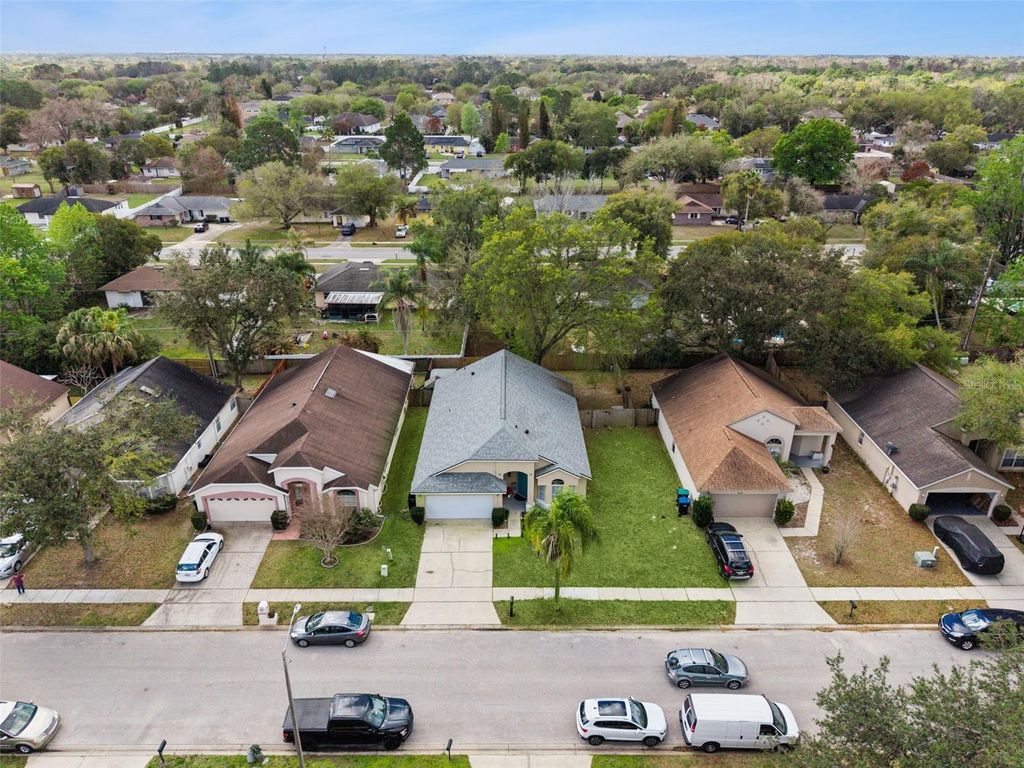 Image 28 of property listing at 8128 WOODSWORTH DRIVE, Orlando, FL 32817