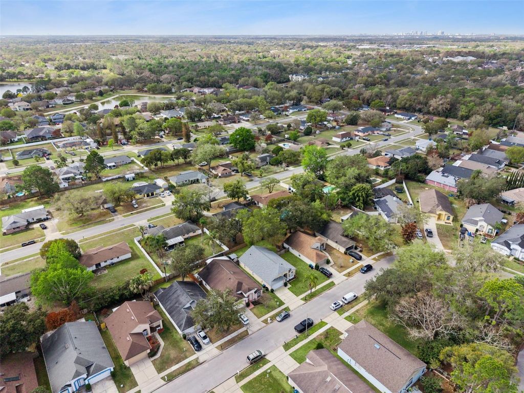 Image 32 of property listing at 8128 WOODSWORTH DRIVE, Orlando, FL 32817